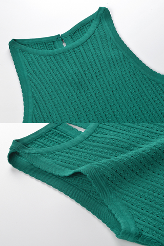 Ribbed Knit Sleeveless Maxi Dress – Bodycon Fit & Back Keyhole Detail