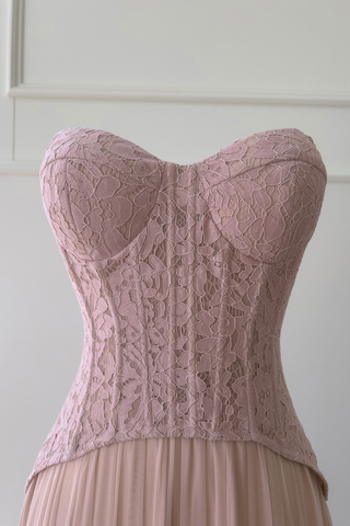Romantic Blush Lace-Up Corset Maxi Dress with Sweetheart Neckline & Flowing Pleated Skirt