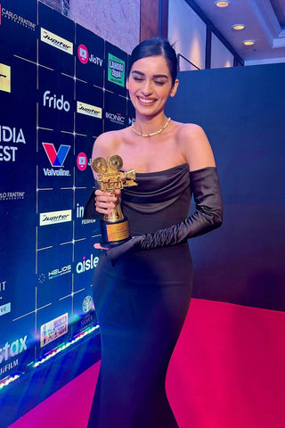 Elegant Mermaid Evening Long Dress with Draped Bust and Matching Gloves