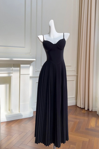 Black Strapless Maxi Dress with Pleated Skirt and Sweetheart Bodice