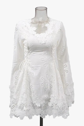 Lace Long Sleeve Mini Dress – V-Neck with Floral Detail & Adjustable Side Fit