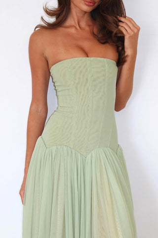 Strapless Chiffon Long Dress – Flowy Draped Fit, Sculpted Shape, Soft Feminine Elegance
