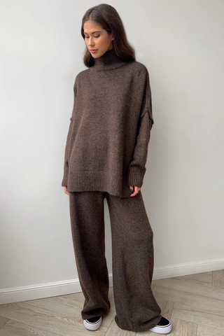 Soft Knit Two-Piece Set with Long-Sleeve Turtleneck and Relaxed Pants