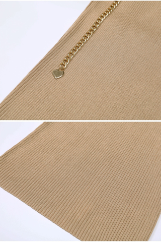 Metallic Ribbed Knit Long Sleeve Midi Dress with Gold Chain Belt