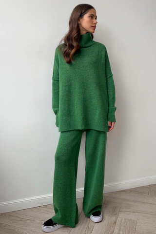 Soft Knit Two-Piece Set with Long-Sleeve Turtleneck and Relaxed Pants