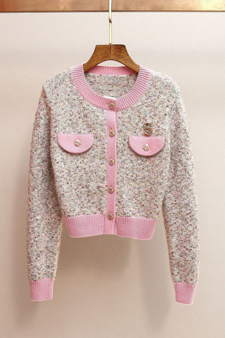 Cropped Knit Cardigan with Contrast Pink Pockets and Round Neck