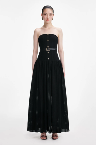 Strapless Pleated Knit Long Dress with Belt – Elegant Stretch Fabric