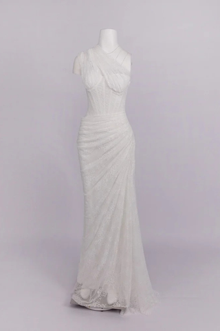 One-Shoulder Lace Long Dress with Sculpted Corset Fit