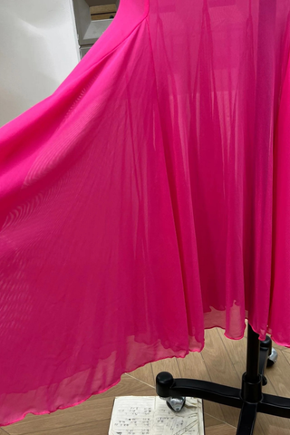 Long-Sleeve Structured Crepe Blazer & Pleated Mesh Skirt Set – Tailored Design