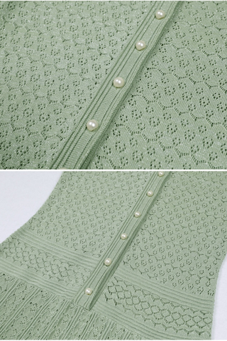 Short Sleeve Knitted Long Dress with Inner Slip – Flattering Fit & Button Detail