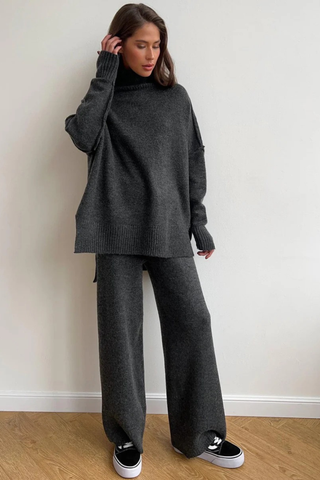 Soft Knit Two-Piece Set with Long-Sleeve Turtleneck and Relaxed Pants