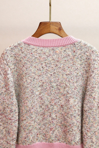 Cropped Knit Cardigan with Contrast Pink Pockets and Round Neck