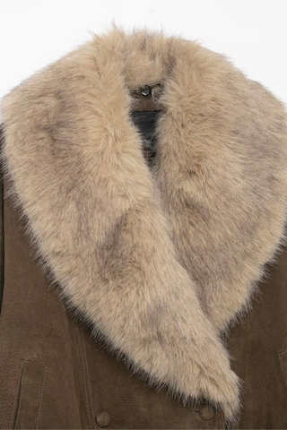 Suede Fur Collar Short Coat – Elegant Winter Outerwear