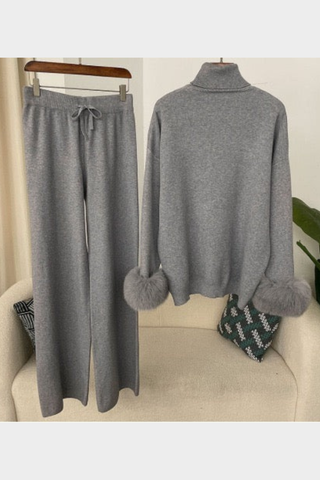 Faux Fur Trim Turtleneck Knit Set – Long Sleeve Top & Wide-Leg Pants