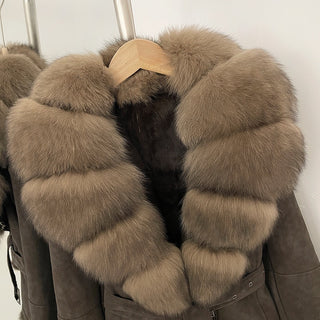 Luxury Shearling Jacket with Oversized Fur Collar, Zip Front and Tailored Fit