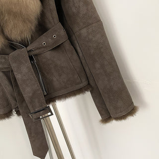 Luxury Shearling Jacket with Oversized Fur Collar, Zip Front and Tailored Fit