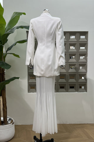 Long-Sleeve Structured Crepe Blazer & Pleated Mesh Skirt Set – Tailored Design