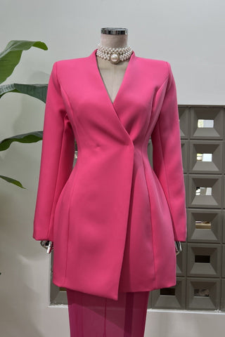 Long-Sleeve Structured Crepe Blazer & Pleated Mesh Skirt Set – Tailored Design