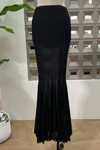 Long-Sleeve Structured Crepe Blazer & Pleated Mesh Skirt Set – Tailored Design