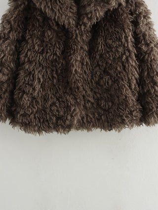 Chic Oversized Faux Fur Coat
