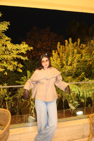 Short Knitted Jacket with Built-In Scarf - Cozy & Stylish Layer