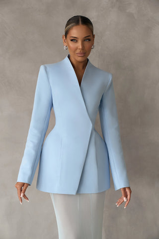 Long-Sleeve Structured Crepe Blazer & Pleated Mesh Skirt Set – Tailored Design
