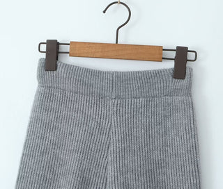 Cozy Ribbed Knit Set – Oversized Pullover & High-Waist Trousers