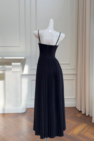 Black Strapless Maxi Dress with Pleated Skirt and Sweetheart Bodice